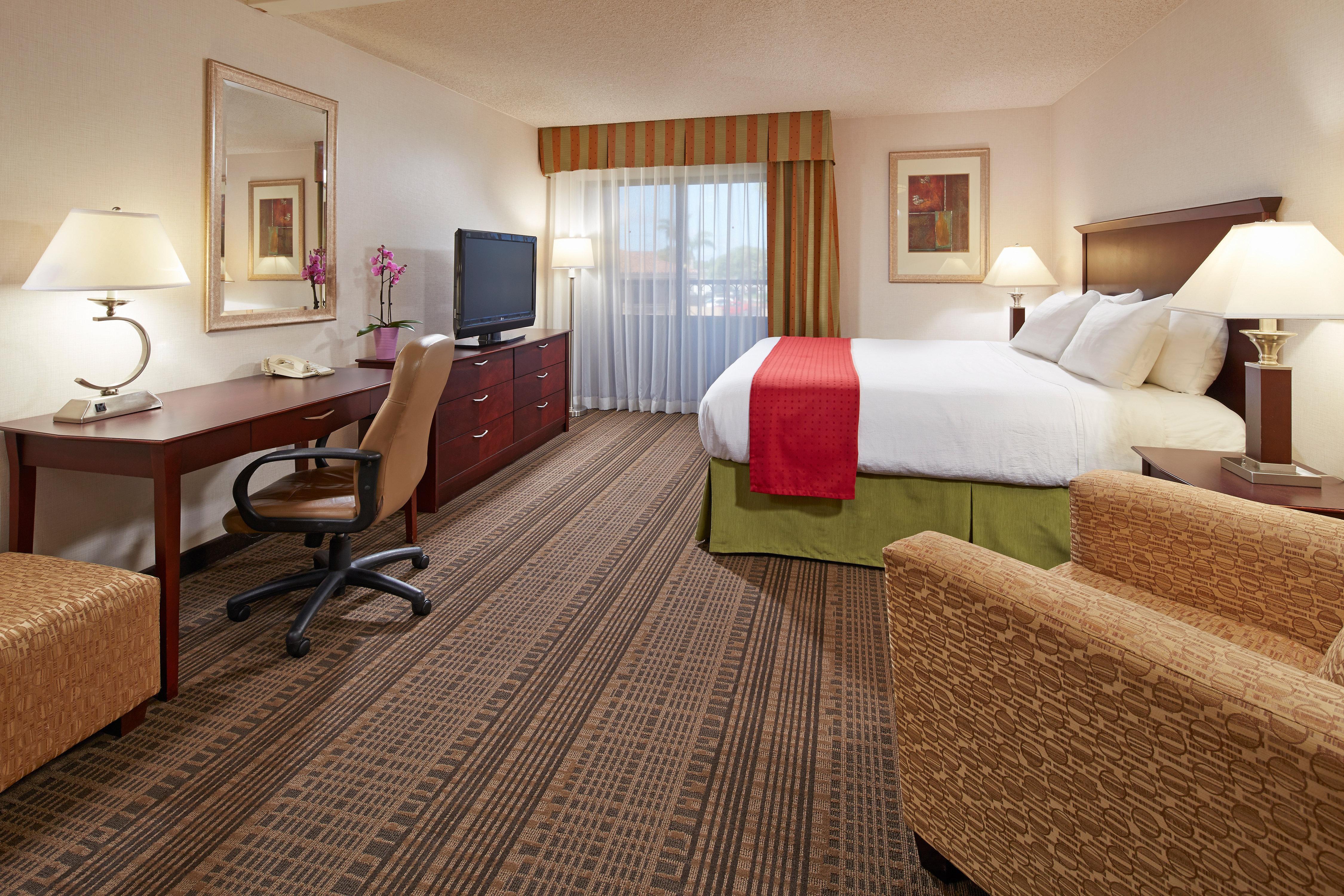 Holiday Inn & Suites Santa Maria By Ihg Eksteriør bilde
